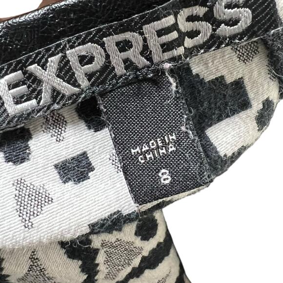 Express Black and White Geometric Asymmetrical Mini Skirt Faux Leather Size 6 - Picture 5 of 5